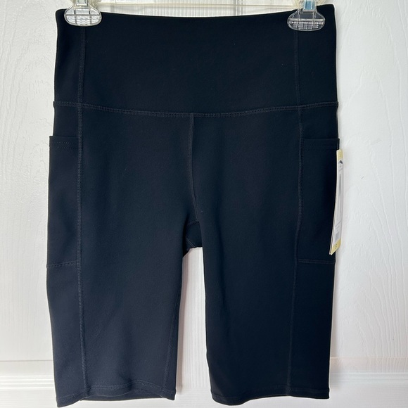 Skechers Pants - Skechers Black Go Flex High Waisted Bike Short Size Small NWT
